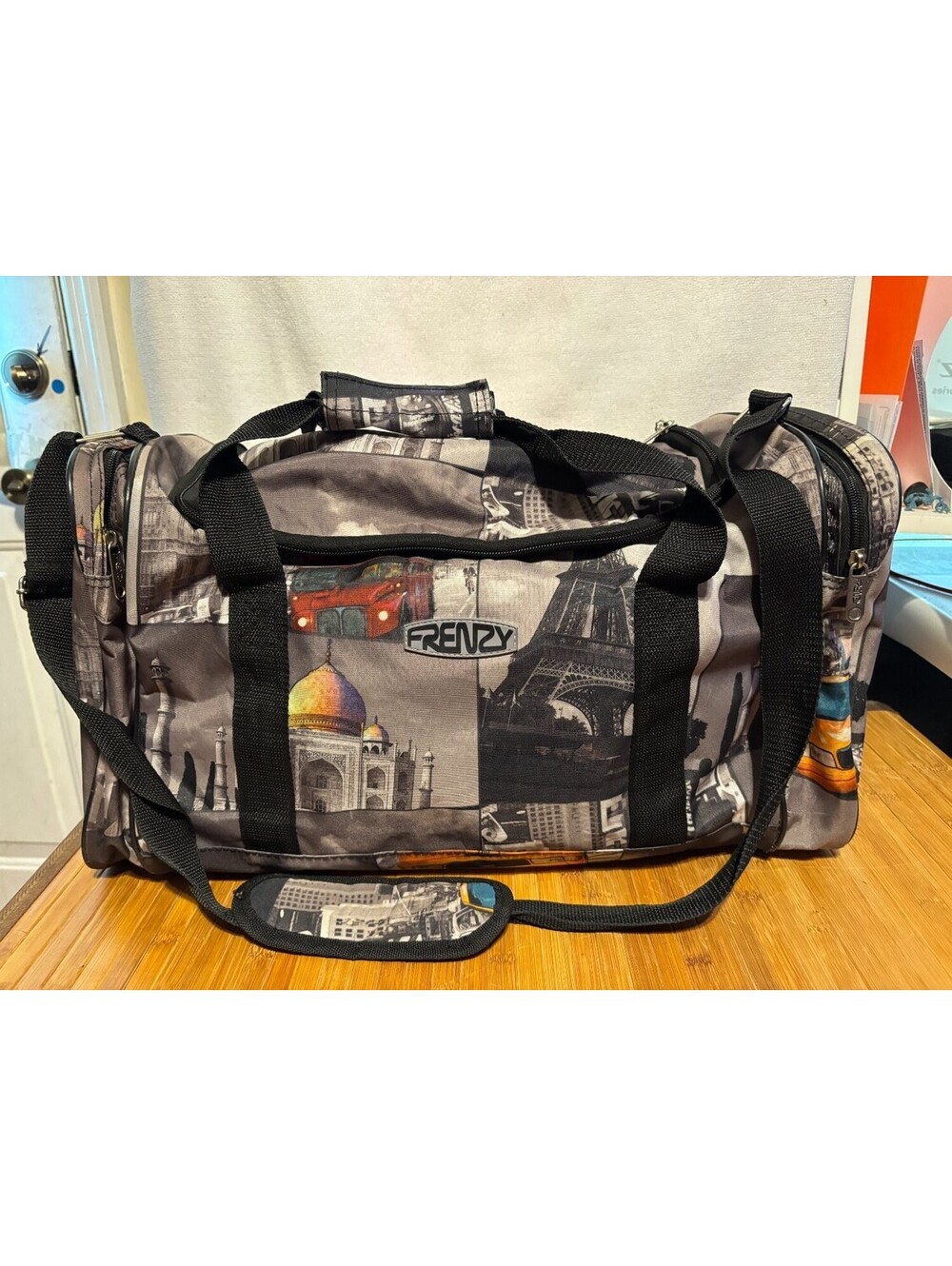 Frenzy Travel Duffle Bag M Multicolor Canvas Unisex Carry Paris New York City